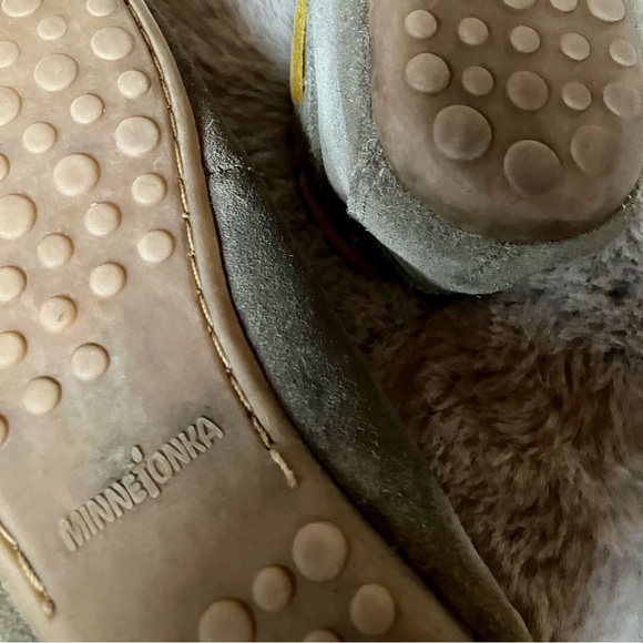 Genuine Leather Minnetonka moccasin flats in grey and yellow suede, rubber sole. - Picture 2 of 9